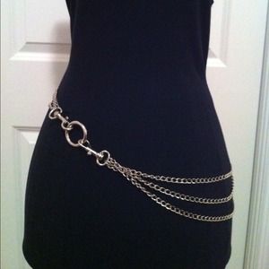 💢SOLD💢 @dealingoutgoodsSilver Chain Link Belt