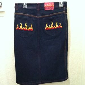 Betsey Johnson denim skirt HOTT 💋