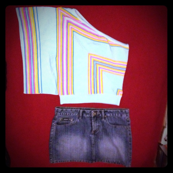 MULTI colored cold shoulder sweater.