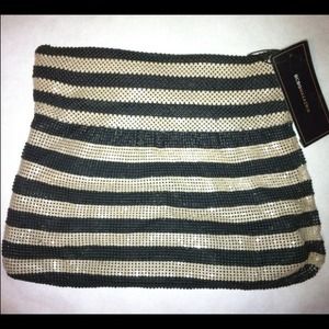 BCBG MAXAZRIA CLUTCH ❤