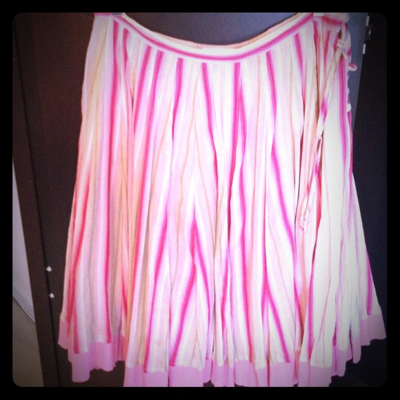 Banana Republic striped flowy skirt!