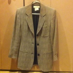 Anne Klein Jackets & Blazers - Anne Klein II navy and camel pinstripe blazer Anne Klein Jackets & Blazers - Anne Klein II navy and camel pinstripe blazer