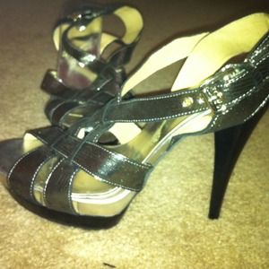 Lightly worn Michael kors metallic silver sandal