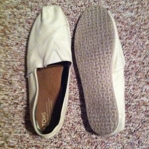 Toms size 9 canvas and ash size 9
