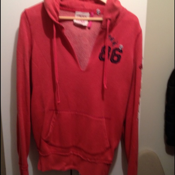 Pull over hoodie