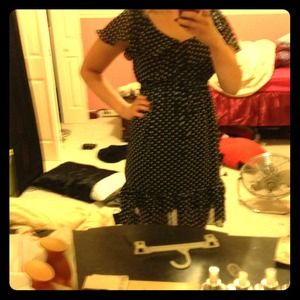 Adorable polka dot dress!