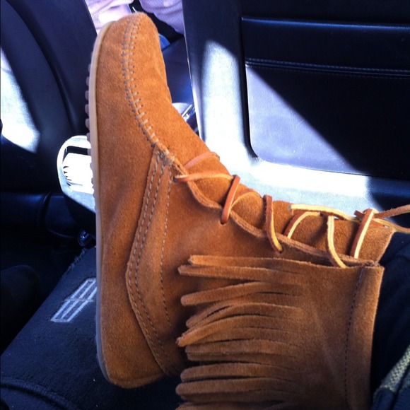 Reserved for @dolly408 Minnetonka Boots