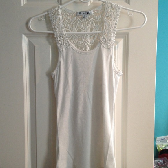 NWOT cream colored tank with crochet back