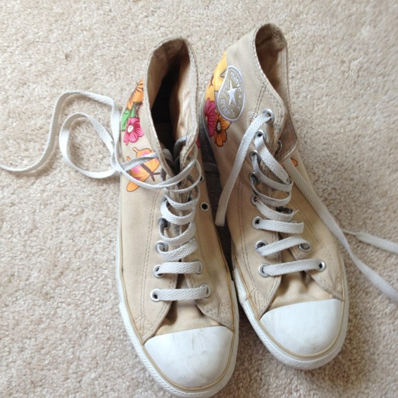Converse Girly Design - Picture 4 of 4