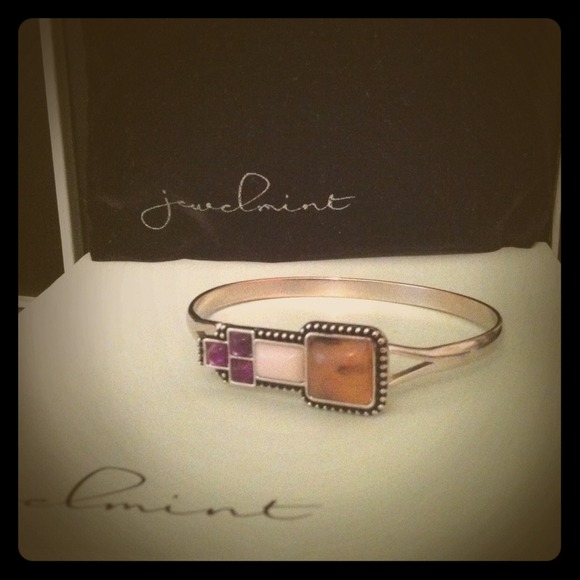 SOLD! @lovelyg87 Santa Fe Set