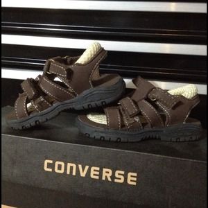 Child's sandals size 4