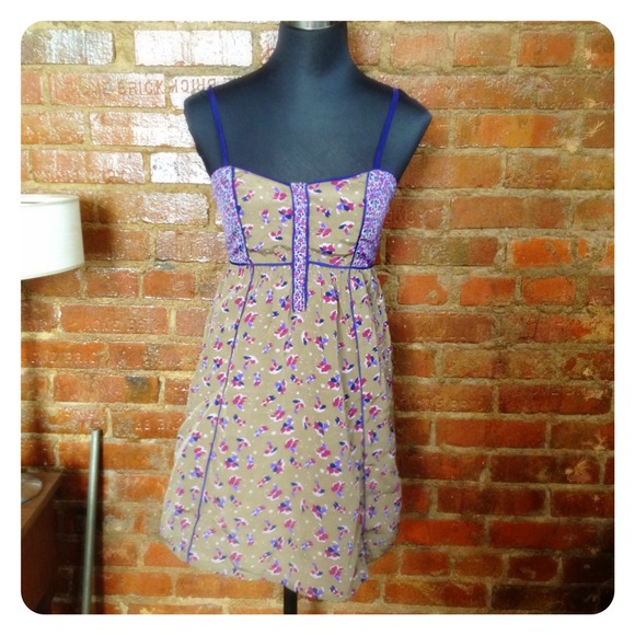 Urban Outfitters Dresses & Skirts - Ditzy FLORAL Print Dress