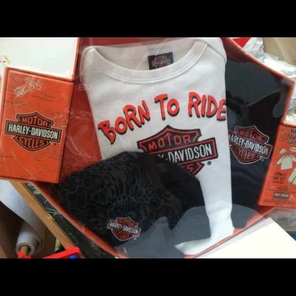 Other - NWT HARLEY DAVIDSON BOYS GIFT SET