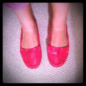 Reserved!! @apmartins5 Red hot flats!