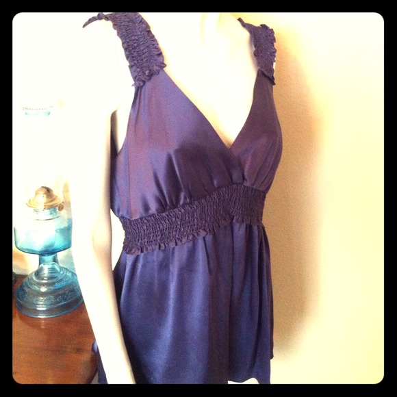 SOLD!🌟New🌟BCBG silk top reserved