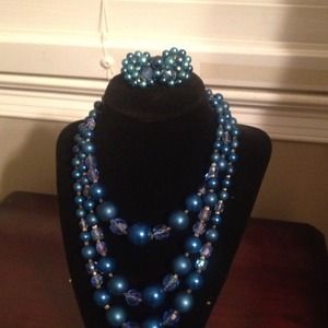 Vintage blue necklace (Reduced)