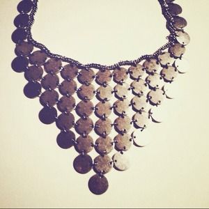Circle plate necklace