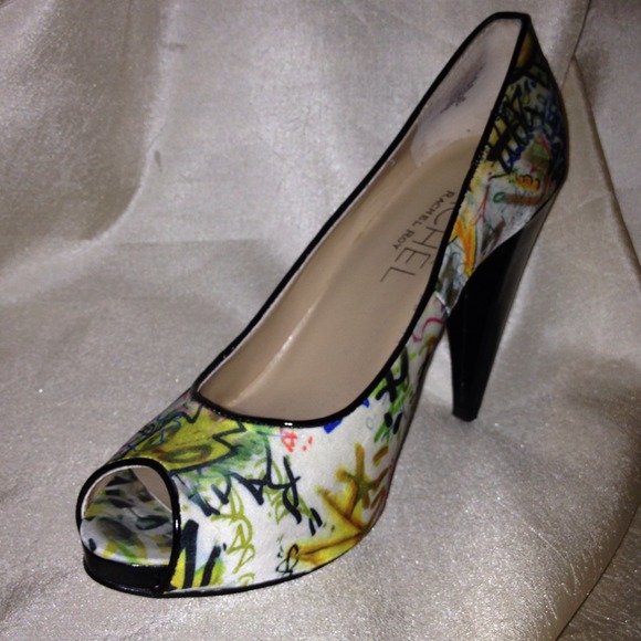 Rachel Roy Pumps worn twice, extremely comfy!!