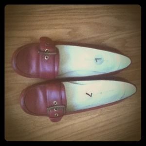 Cute classy brick red loafers