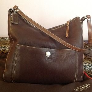🔴REDUCED🔴Brown pebble leather COACH bag.