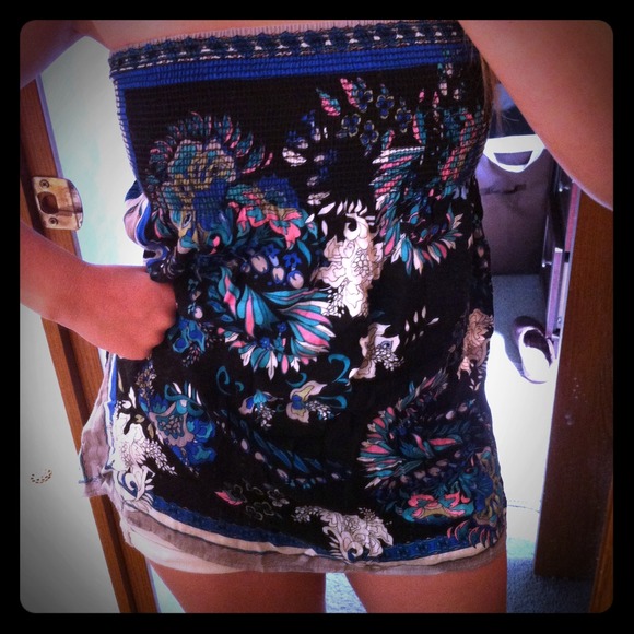 🌟Reduced🌟Forever 21 strapless coverup 🎀