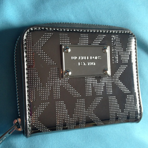 ❌reserved Michael Kors Wallet