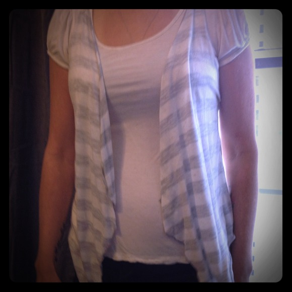 Cream and grey top