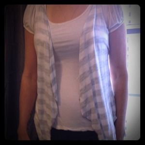 Cream and grey top
