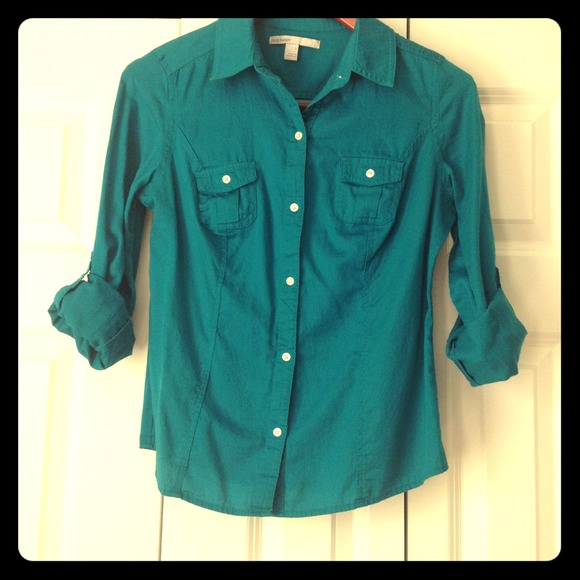 **SOLD** Old Navy camp shirt
