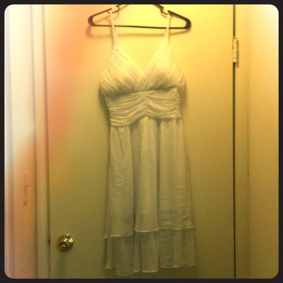 White spring dress - Picture 1 of 1