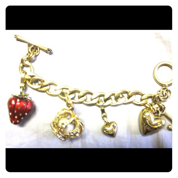 ❌SOLD❌AUTHENTIC Juicy Couture Charm Bracelet