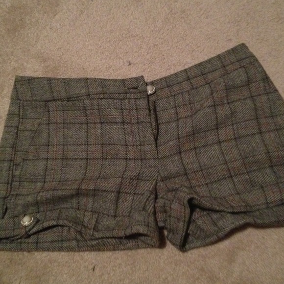 Sold!! Plaid shorts with cute button detail