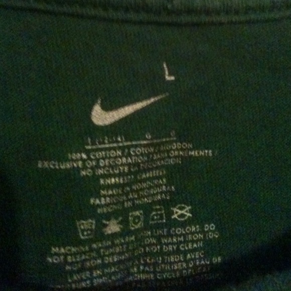 Tshirt - Picture 2 of 2