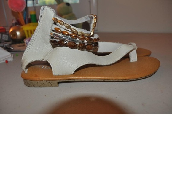 🔴SOLD🔴White sandals