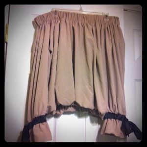 Off-shoulder long sleeve by Ryu (Medium)