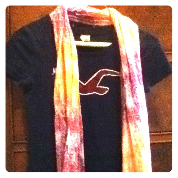 pink and purple scarf