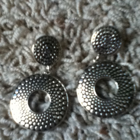 Stylish clip on earrings