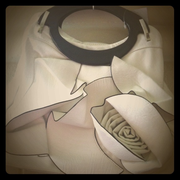 White Fashion Handbag