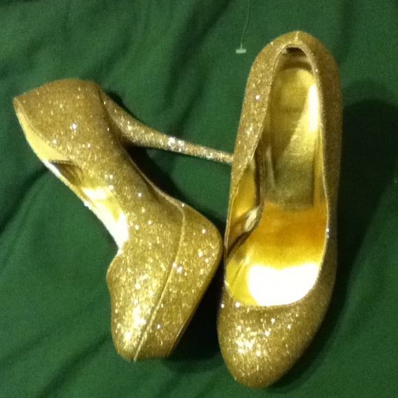 Silver glitter heels *reduced*