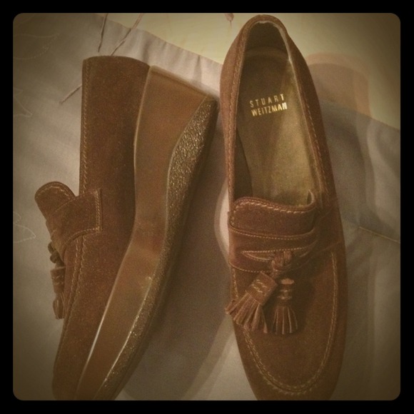 Stuart Weitzman tassel wedge loafer