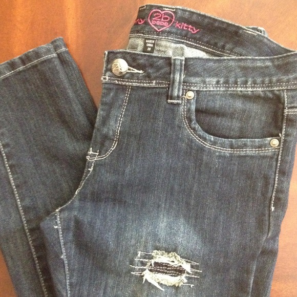❌Sold in a bundle❌Skinny 2b bebe kitty jeans