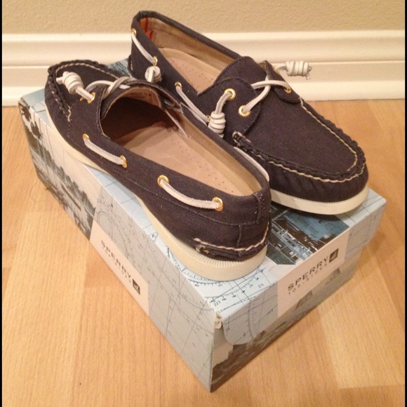 Sperry Shoes - Brand New Top-Sider Navy Shoes - price reduction! Sperry Shoes - Brand New Top-Sider Navy Shoes - price reduction!