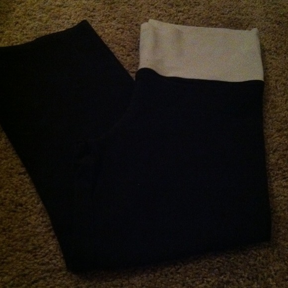 Capri yoga pants