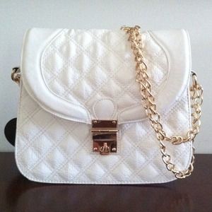 simple elegance Handbags - Classic Quilted Purse simple elegance Handbags - Classic Quilted Purse