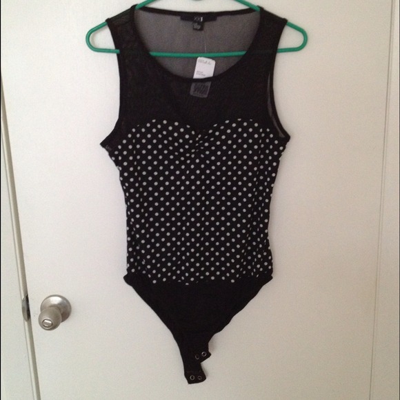 Never been worn!! Still has tag
