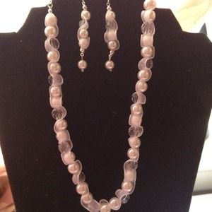 Pearl necklace and earring set