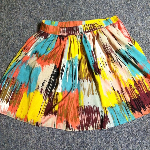 💢💢SOLD SOLD 💢💢Multicolor skirt