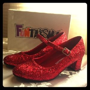 NEW Dorthy's Wizard of Oz Shoes