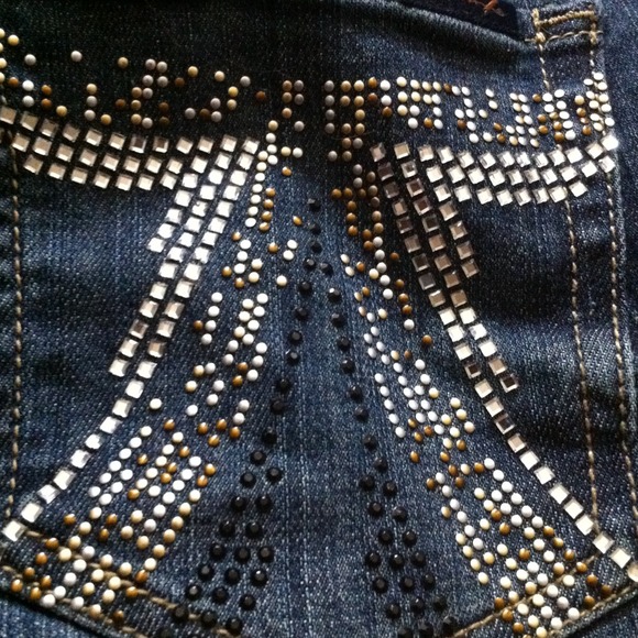 Seven7 jeans with rhinestones - Picture 4 of 4