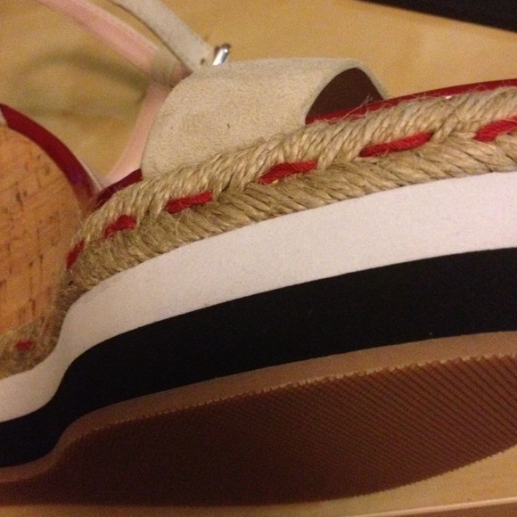 NEVER WORN- Plenty by Tracy Reese wedges - Picture 3 of 3